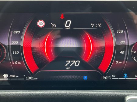 2025 Mercedes-Benz GLB 200D Progressive Line 7 Seater SUV *Saving €12,134 from New* €59,950 thumbnail