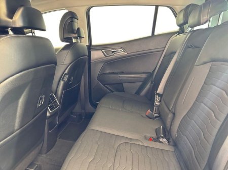 2023 Kia Sportage - thumbnail 10