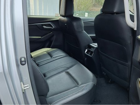 2023 Isuzu D-MAX DL40 AUTO  Vat included. €41,250 thumbnail