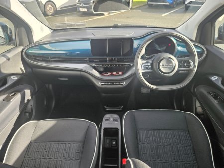 2025 Fiat 500e ICON 42KWH 3DR AUTO €19,950 thumbnail