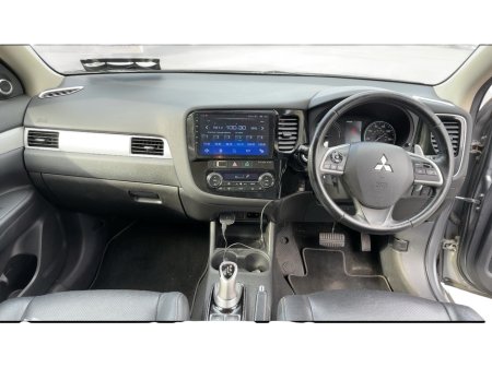 2014 Mitsubishi Outlander 2.0 GX3H PHEV 160BHP 5DR AUTO €10,950