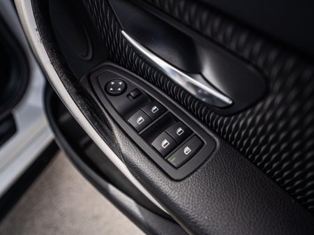 2014 BMW 3 Series - thumbnail 29