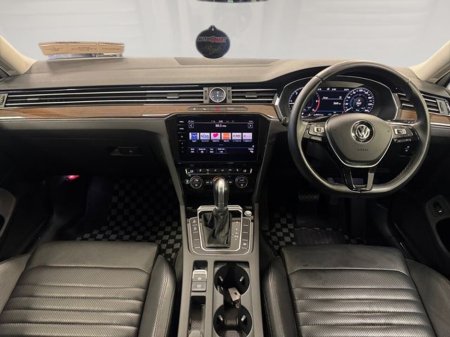 2018 Volkswagen Passat - thumbnail 15