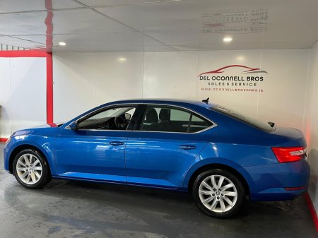 2023 Skoda Superb - thumbnail 16