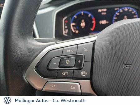 2024 Volkswagen T-Roc T-ROC STYLE 2.0 TDI M6F 116HP €32,950 thumbnail