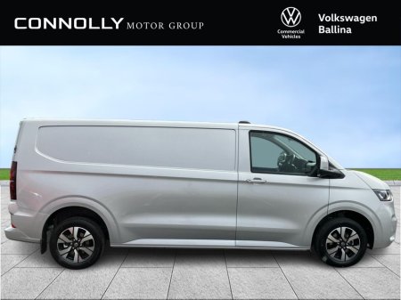 2026 Volkswagen Transporter Trendline 150bhp LWB 30 thumbnail