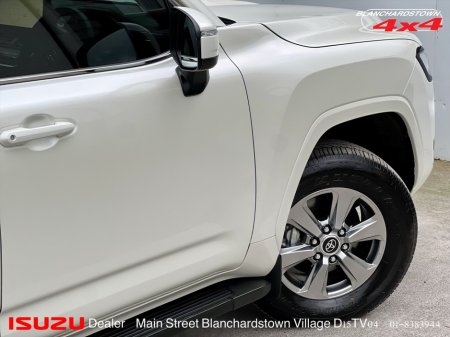 2025 Toyota Landcruiser Toyota Amazon 3.3 TwinTurbo V6 LC300 PEARL WHITE thumbnail