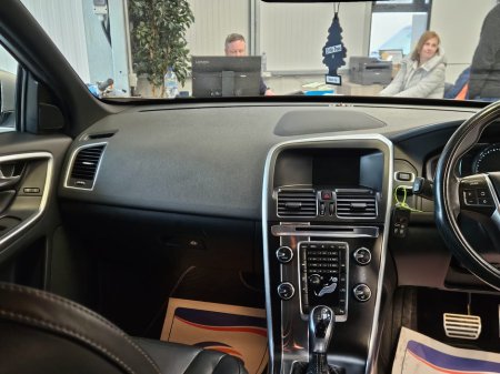 2014 Volvo XC60 - thumbnail 13