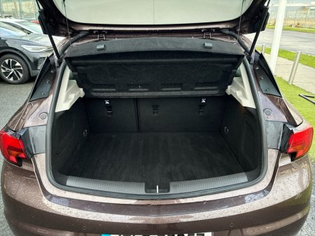 2017 Opel Astra SC 1.0T 105PS S/S 5DR €12,950 thumbnail