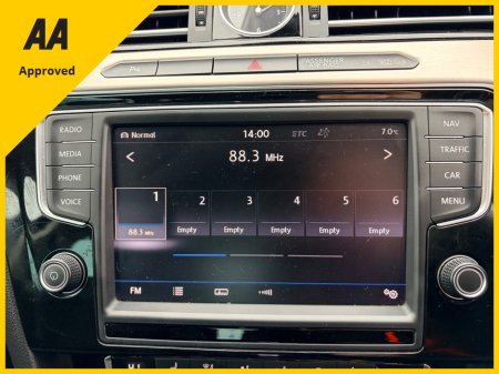 2017 Volkswagen Passat 1.4TSI 4DR AUTO FULLY LOADED WITH SPEC €19,950 thumbnail