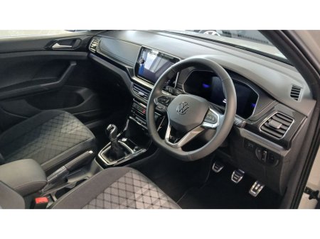 2025 Volkswagen T-Cross R-Line 1.0 TSI 116HP *REAR VIEW CAMERA, APP CONNECT* €32,995