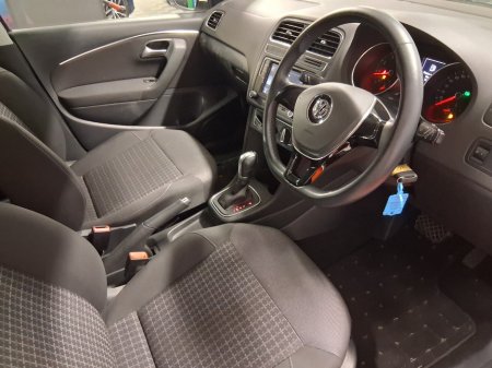 2015 Volkswagen Polo - thumbnail 6