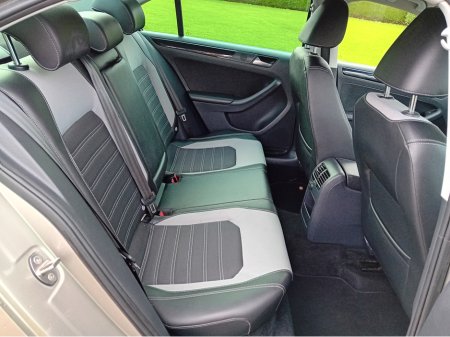 2016 Volkswagen Jetta HIGHLINE 2.0 TDI MANUAL 5SPEED 110BHP 4DR €10,950