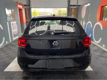 2021 Volkswagen Polo - view 3