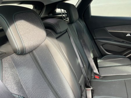 2022 Peugeot 3008 - thumbnail 9