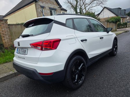 2018 SEAT Arona 1.0tsi 95HP S 5DR €13,950 thumbnail
