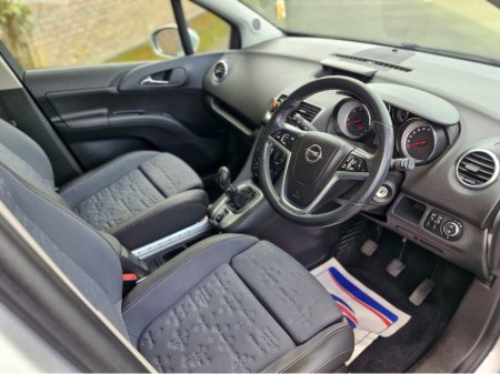 2017 Opel Meriva - thumbnail 26