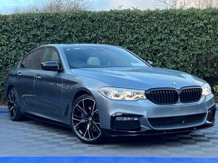 2017 BMW 5 Series 530e M-SPORT COMPETITION 2.0 * HUGE SPEC * // FULL SERVICE HISTORY // LOW MILEAGE // OPENING SUNROOF // MASSAGE LEATHER SEATS €27,900 thumbnail
