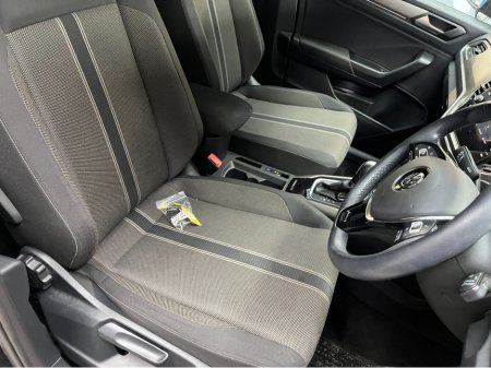 2020 Volkswagen T-Roc - thumbnail 11