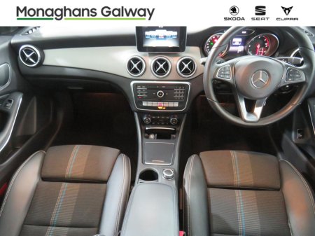 2018 Mercedes-Benz CL Class 200 D SPORT 4DR thumbnail