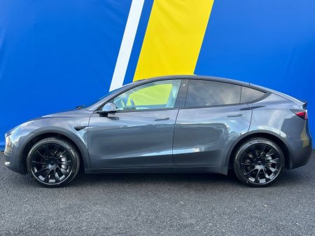 2022 Tesla Model Y LONG RANGE DUAL MOTOR // PANORAMIC SUNROOF // TESLA AUTOPILOT // LEATHER HEATED INTERIOR // TESLA VISION €27,950
