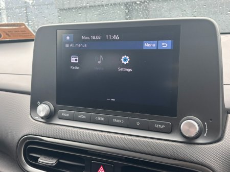 2022 Hyundai Kona Executive EV 39kWh Auto €18,990 thumbnail