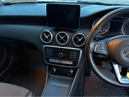 2016 Mercedes-Benz A Class - thumbnail 18