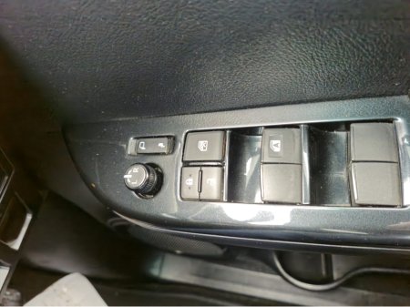 2022 Toyota Hilux 2.8 SR5 D/CAB AUTO 4DR €31,450 thumbnail