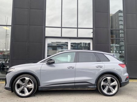 2025 Audi Q4 e-tron 45 Black Edition Quattro S-Line Auto EV €47,900 thumbnail