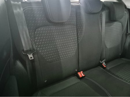 2018 Ford Fiesta - view 4