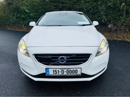 2015 Volvo V40 PRIVACY GLASS //  // REVERSE CAM €12,950 thumbnail
