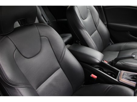 2017 Volvo V40 - thumbnail 11