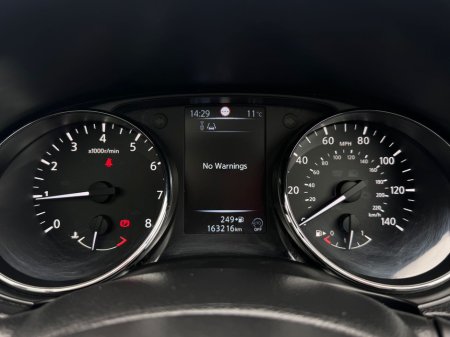 2015 Nissan Qashqai 1.2 DIG-T 115PS 5DR N-TEC+ €8,750 thumbnail