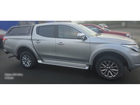 2017 Mitsubishi L200 - thumbnail 5