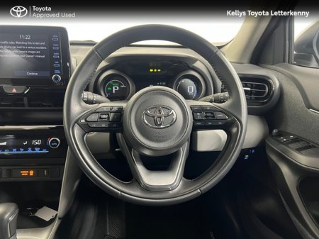 2022 Toyota Yaris Cross - thumbnail 9