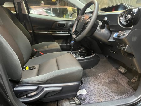 2017 Toyota Aqua 2017 hybrid auto €10,995 thumbnail