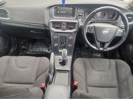 2013 Volvo V40 40 SERIES 1.6 D2 ES NAV 115HP 5DR €5,990