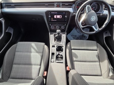 2020 Volkswagen Passat - thumbnail 9