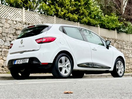 2016 Renault Clio - thumbnail 9