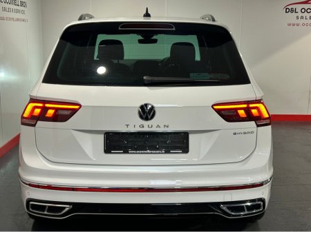 2023 Volkswagen Tiguan R-LINE 1.4 TSI PHEV S- DSG €38,950 thumbnail