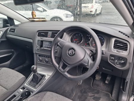 2013 Volkswagen Golf - thumbnail 6