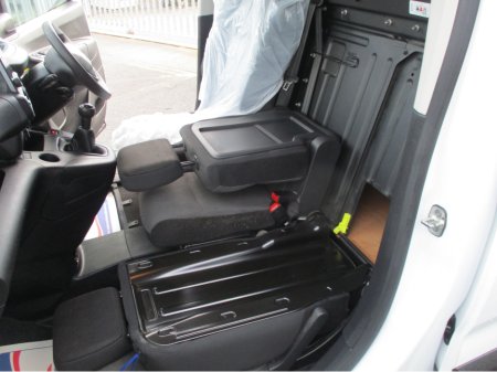 2021 Peugeot Partner 1.5 BLUE HDI 100 LONG BODY 6.2 €15,250 thumbnail