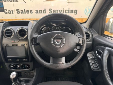 2017 Dacia Duster PRESTIGE 1.5 DCI 110 4X2 4DR €9,400 thumbnail