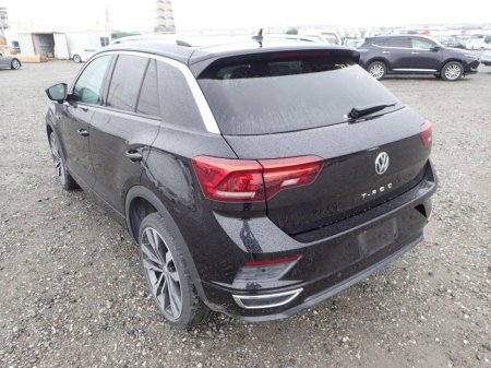 2020 Volkswagen T-Roc 2.0 TDI R-LINE €26,950 thumbnail