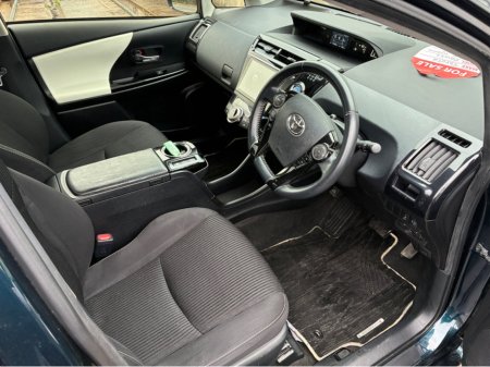 2017 Toyota Prius Alpha 1.8i Petrol Hybrid 5 Seater Automatic €17,950 thumbnail