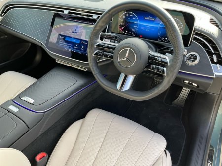 2025 Mercedes-Benz E Class - thumbnail 8
