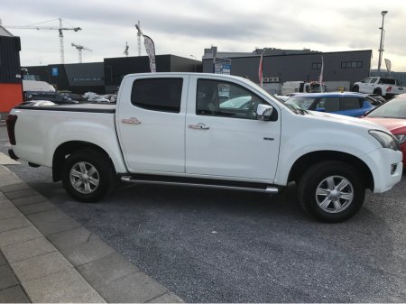 2016 Isuzu D-MAX EIGER D/C TWIN TURBO TD DCB €13,950