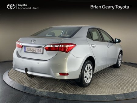 2018 Toyota Corolla - thumbnail 2