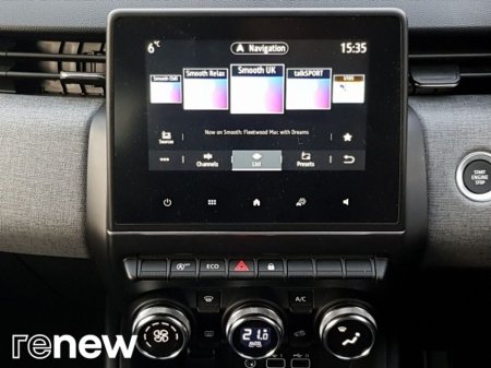 2025 Renault Clio TCe 90 DFull Evolution €23,900 thumbnail