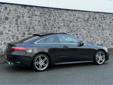 2019 Mercedes-Benz E Class - thumbnail 4